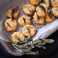 Parmesan, Sage & Polenta Biscuit